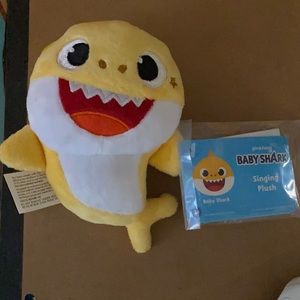 Baby shark singing plush